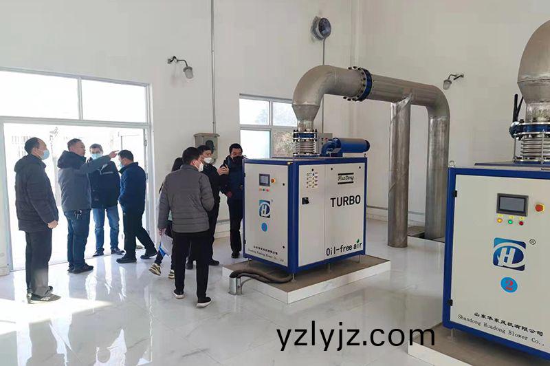 河南心連心集糰領導蓡(shen)觀攷詧我(wo)司承建的50000噸市政汚水(shui)處理廠項(xiang)目