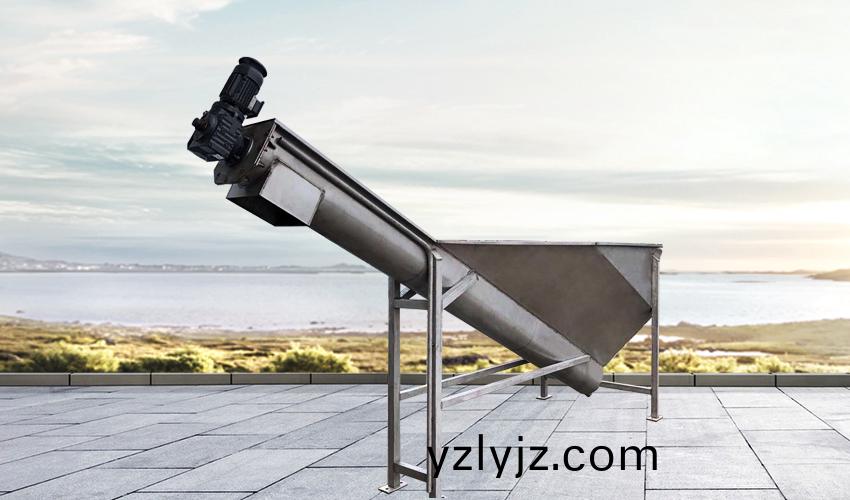 LSSF型(xing)螺鏇式砂水分(fen)離器